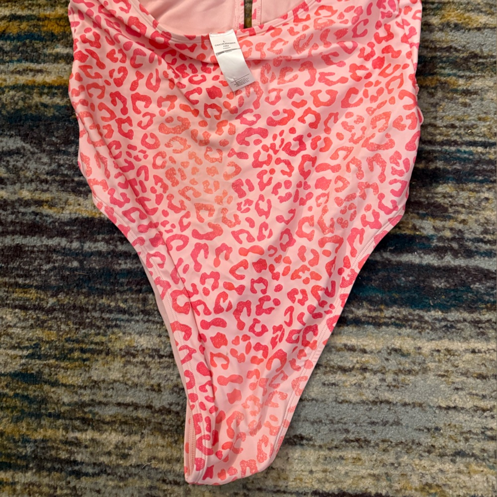 Cupshe Pink Leopard One Piece Swimsuit